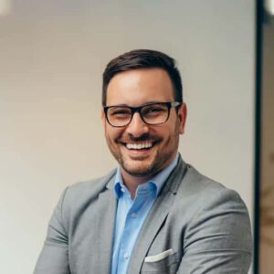 Dr. Leik